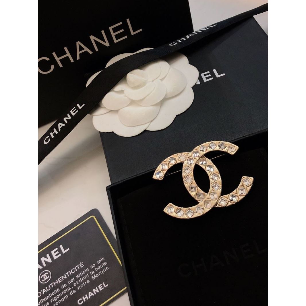 Chanel Brooches - Click Image to Close